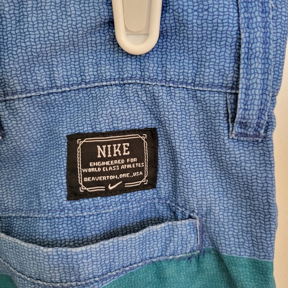 Nike Boys Board Shorts 14 Reg Swim Trunks Long Length Blue Green Stripes - Picture 5 of 7